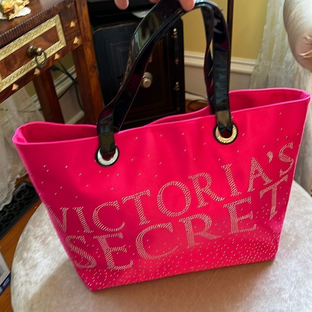 Victoria’s Secret EUC #barbiecore Pink Satin Tote Weekender Beach Bag EUC